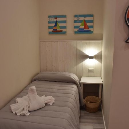 B&B Marina Blu Giardini-Naxos Zewnętrze zdjęcie