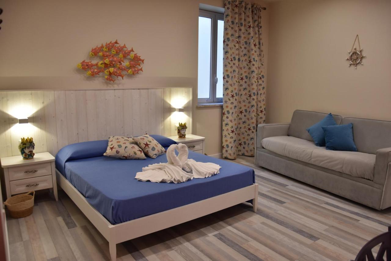 B&B Marina Blu Giardini-Naxos Zewnętrze zdjęcie