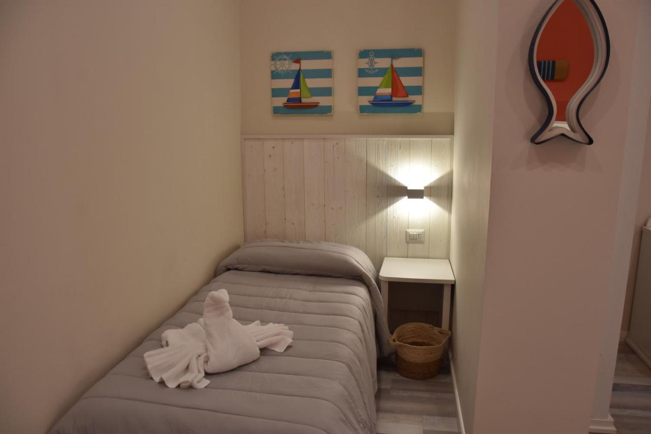 B&B Marina Blu Giardini-Naxos Zewnętrze zdjęcie