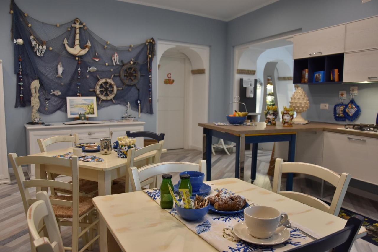 B&B Marina Blu Giardini-Naxos Zewnętrze zdjęcie